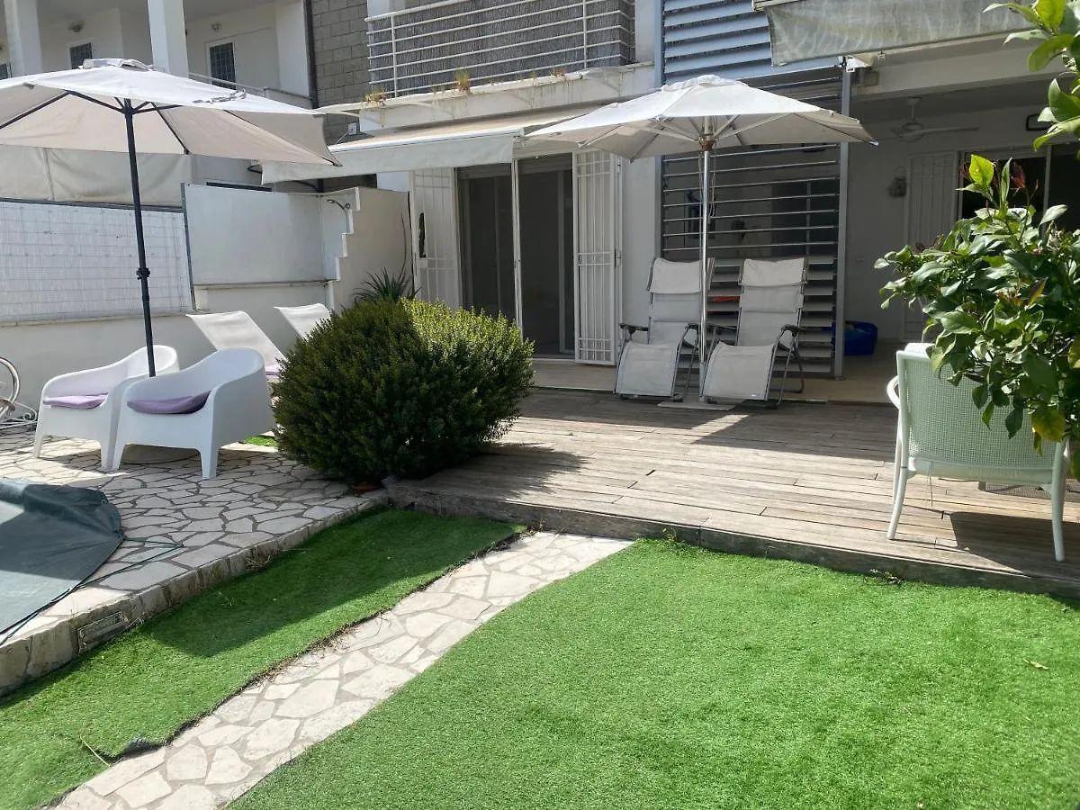 Fregene House - Jacuzzi & Garden Villa Fregenae Italy