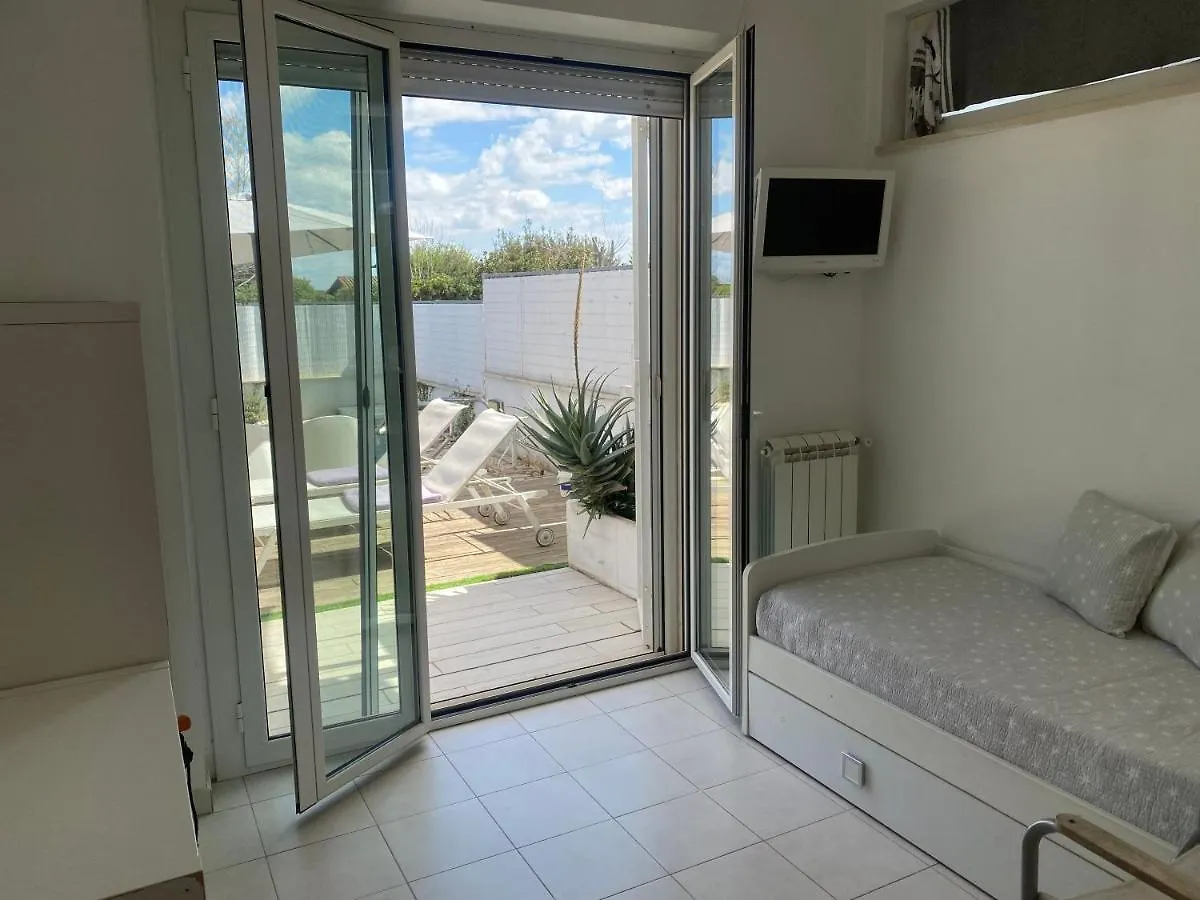 Fregene House - Jacuzzi & Garden Villa Fregenae 0*,  Italy